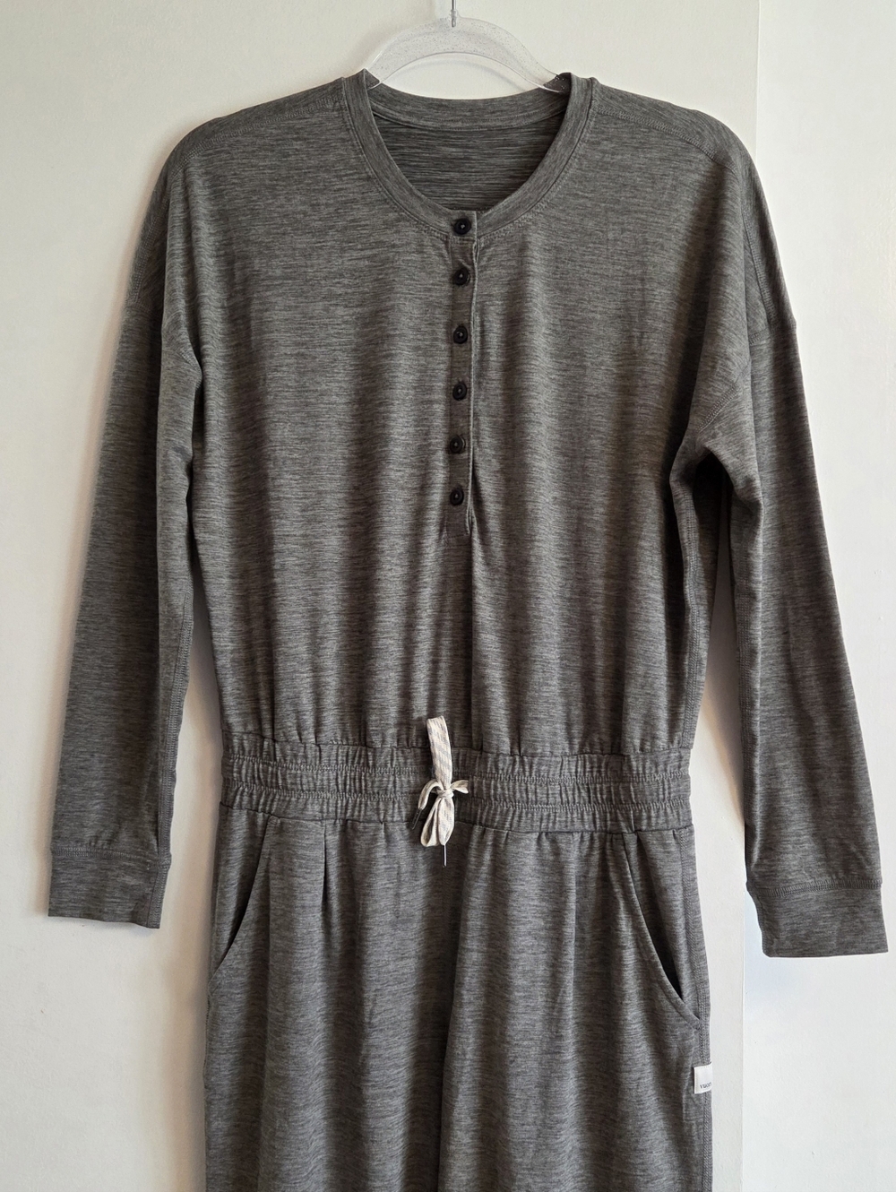 VUORI Lux Henley Jumpsuit Grey Extra Small - Picture 3 of 8